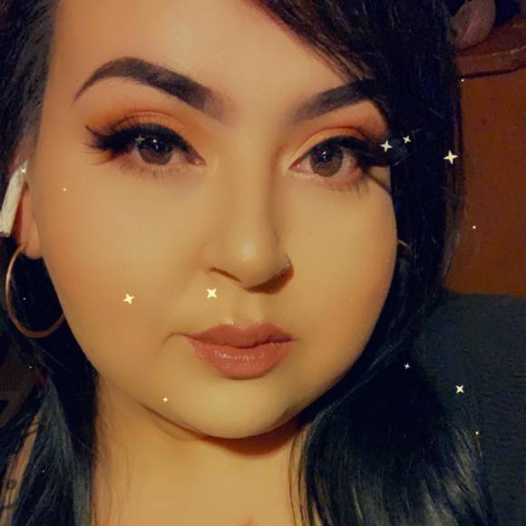 Poshmark profile picture for @levity
